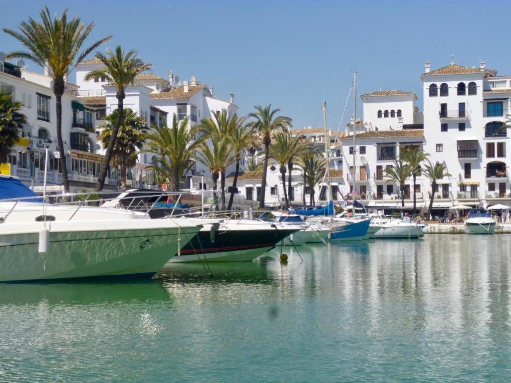 Duquesa Superb Seafront Marina Real * Manilva