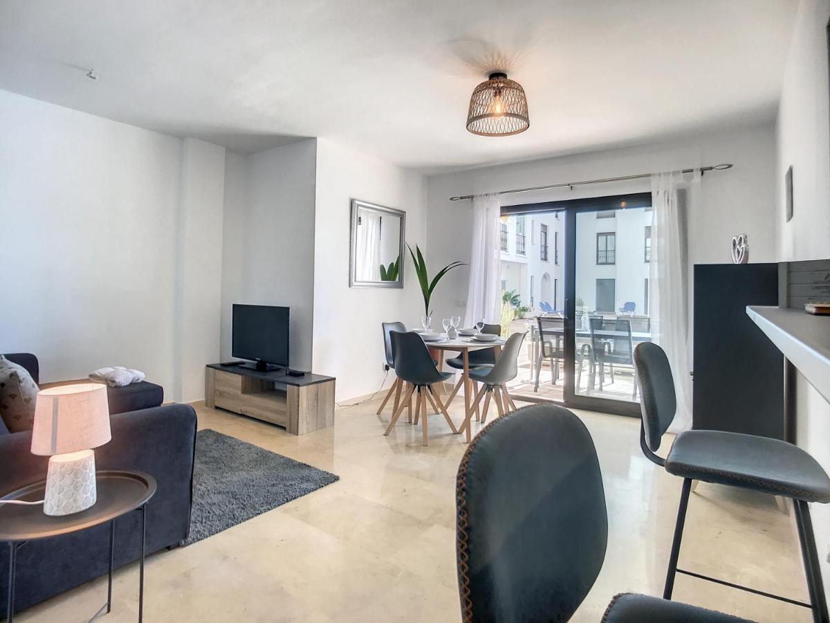 Apartment Duquesa Superb Seafront Marina Real Manilva