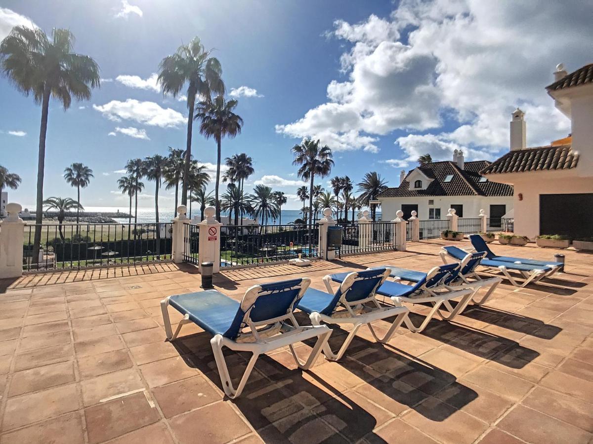 Duquesa Superb Seafront Marina Real