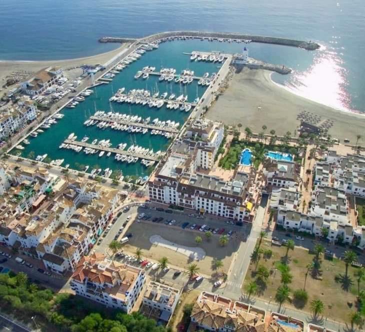 Duquesa Superb Seafront Marina Real * Manilva